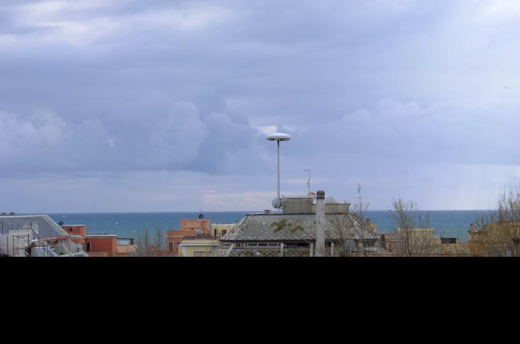 Apartamento Attico Al Mare Lido di Ostia Exterior foto
